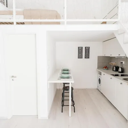 d.Five Bartók Apartment